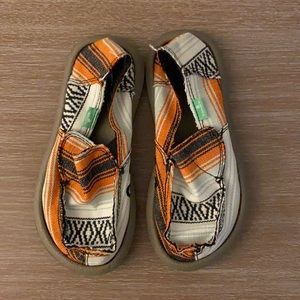 *Brand New* Toddler 10-Sanuk Sidewalk Surfers